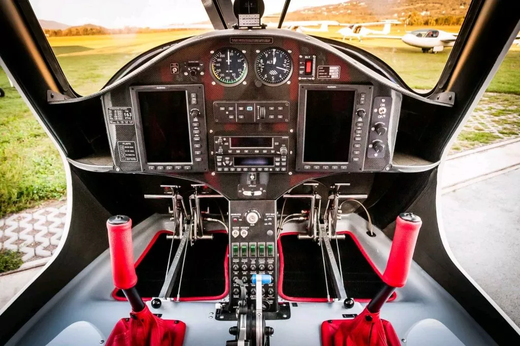 Pipistrel SW121 Cockpit - New Pipistrel SW121 reinforces IFA fleet
